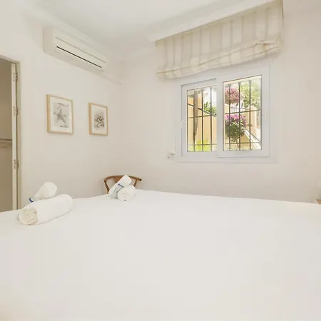 Cozy With Terrace And Access To The Beach, In Elviria, East * Marbella