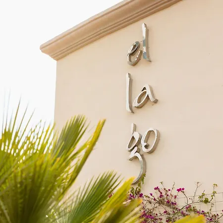 Apartment Cozy With Terrace And Access To The Beach, In Elviria, East