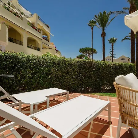 Lägenhet Cozy With Terrace And Access To The Beach, In Elviria, East