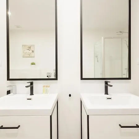 Cozy With Terrace And Access To The Beach, In Elviria, East * Marbella