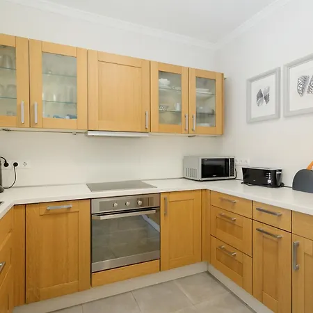 Apartamento Cozy With Terrace And Access To The Beach, In Elviria, East *