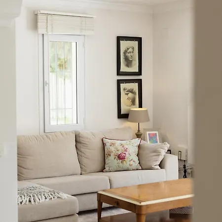 Cozy With Terrace And Access To The Beach, In Elviria, East Apartamento *