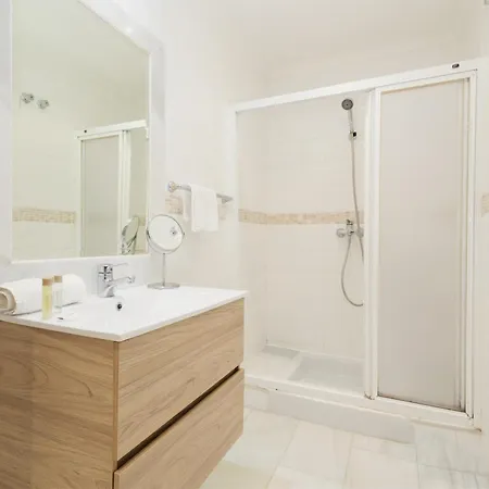 شقة Cozy With Terrace And Access To The Beach, In Elviria, East