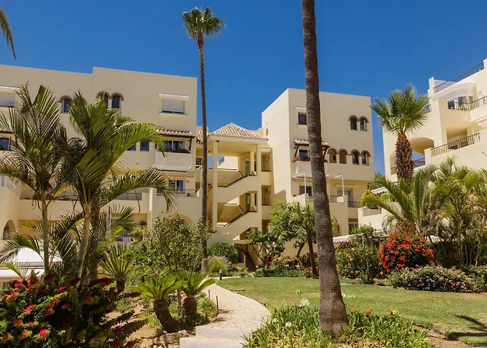 Cozy With Terrace And Access To The Beach, In Elviria, East Apartament Marbella